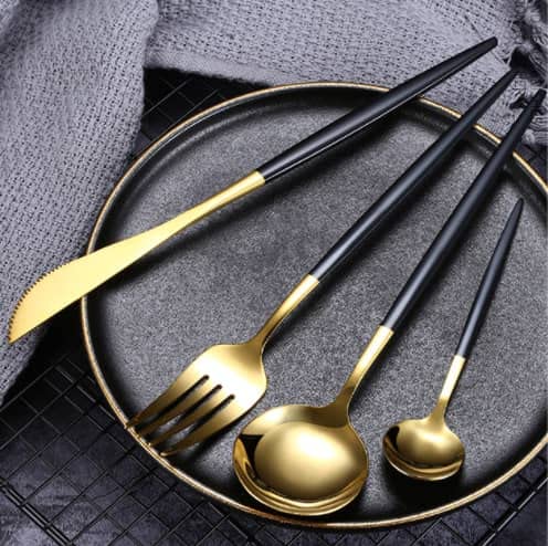 Ashlo's 24pcs Luxury Chrome Plated Classic Cutlery Set Dinner Spoon Knives Fork Set Stainless Steel Tableware Dinner Set with Gift Box Gold Plated