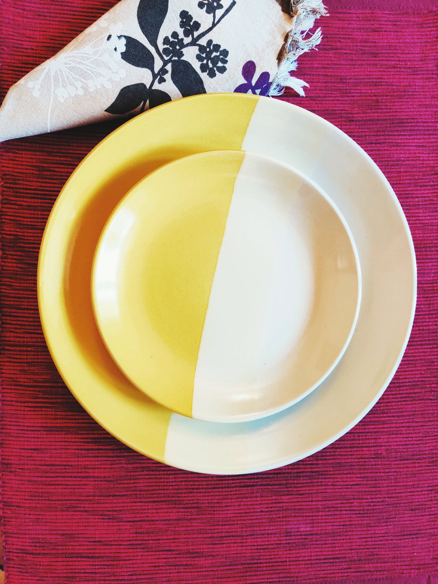 Ashlo's Decor Handmade Ceramic Dinner Plate - Vintage Design & Break Resistant for Home, Kitchen, Restaurant, Party -Dinner Plates with Serving Bowl and Quarter Plates